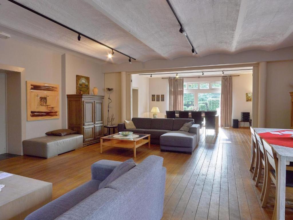 Het Bloesemklooster Relais Hotell Sint-Truiden Exteriör bild